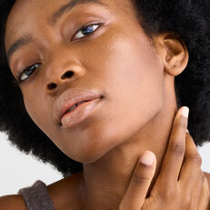 Pele Seca Ou Desidratada E Sensivel