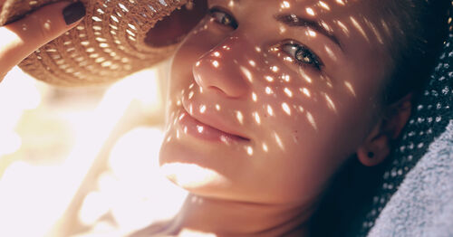 5_Tips_for_Taking_Care_of_Sensitive_Skin-3